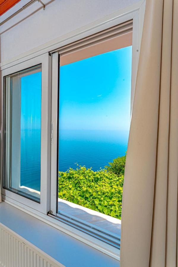 The Life Suites Limniónas 외부 사진